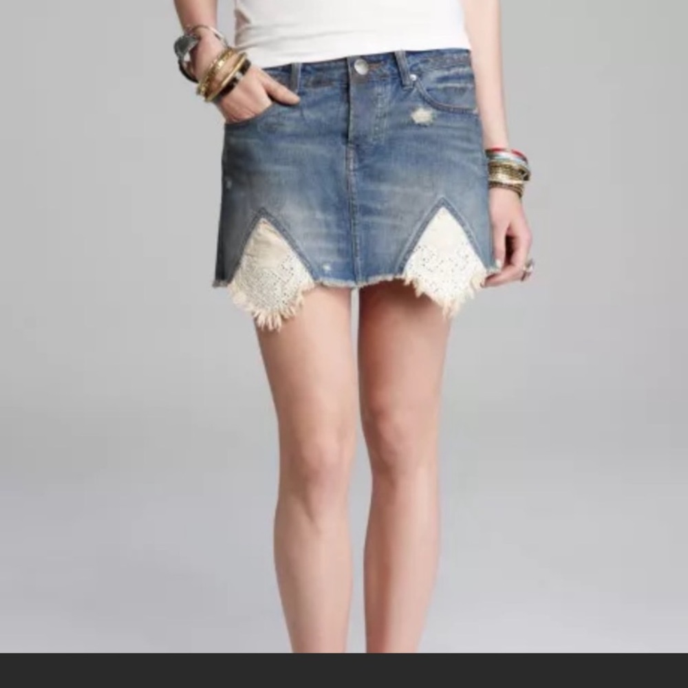 Free people denim mini skirt size 4